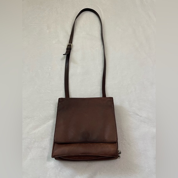 HOBO Handbags - Vintage Hobo international Crossbody leather